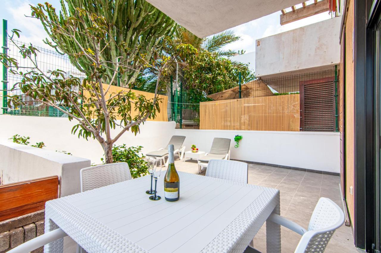 Central 2 Bedroom Apartment Playa De Las Americas Exterior foto